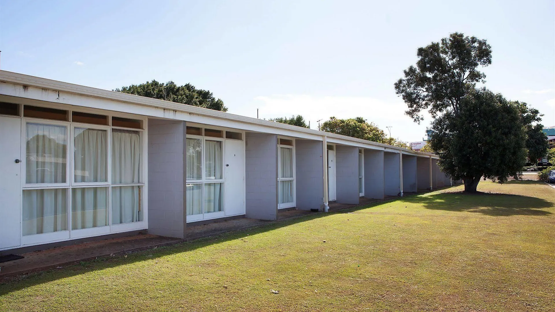 ***  Sunnybank Hotel Brisbane Australia
